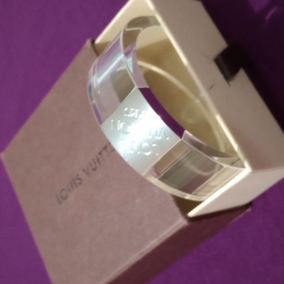 CCO | Louis Vuitton Translucent & Silver "Lv"Logo Bangle 2.5 diameter - Picture 7 of 9